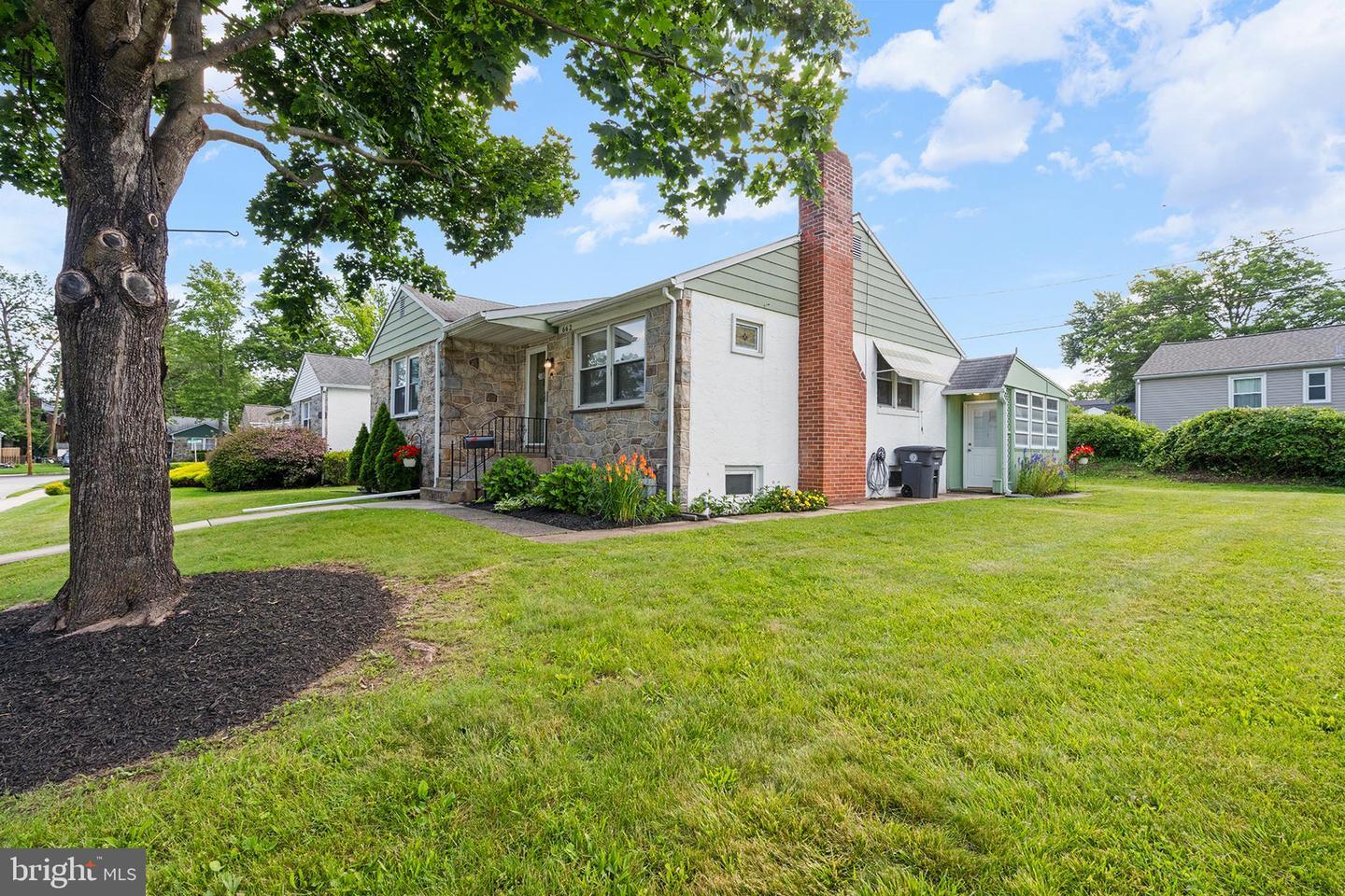 Property Photo: 662 Woodland Avenue PA 19464