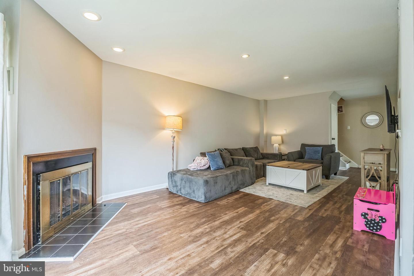 Property Photo: 9001 Ridge Avenue 31 PA 19128