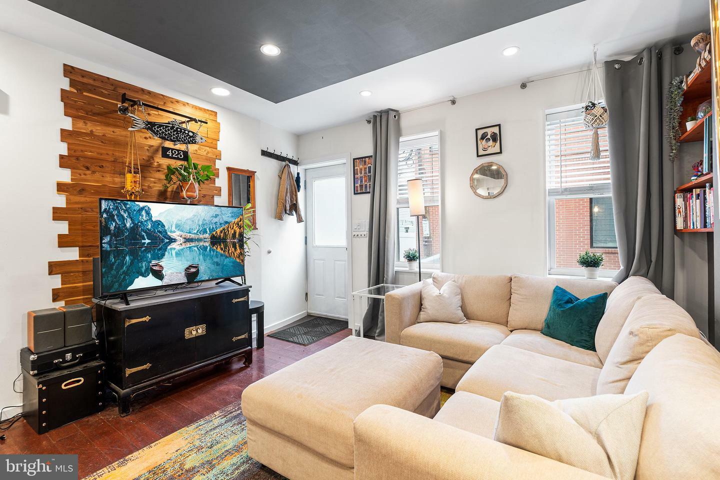 Property Photo: 423 Miller Street PA 19125