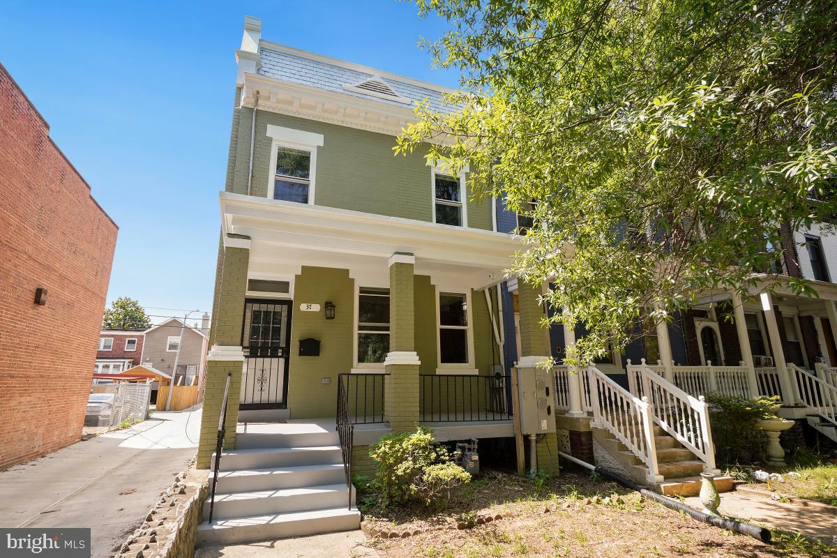 Property Photo: 37 Michigan Avenue NE DC 20002