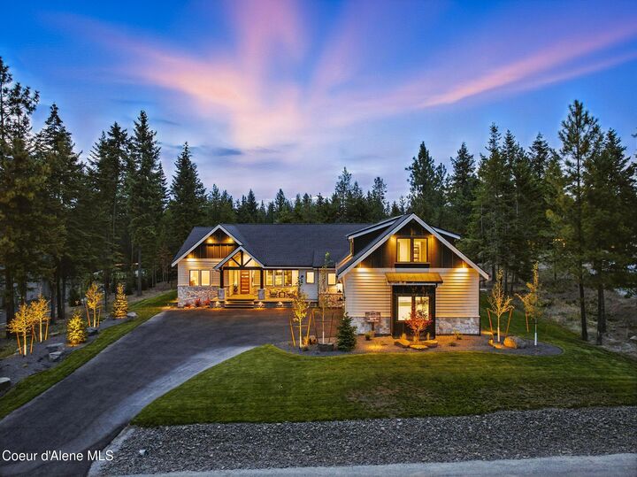 Property Photo:  3861 E Winray Drive  ID 83835 