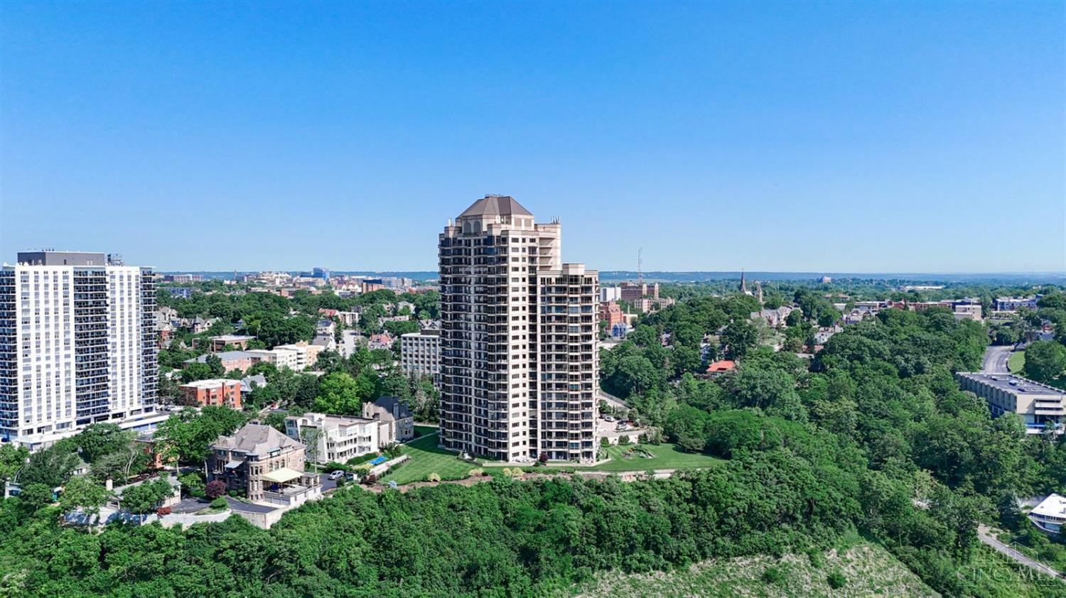 1201 Edgecliff Place  Cincinnati OH 45206 photo
