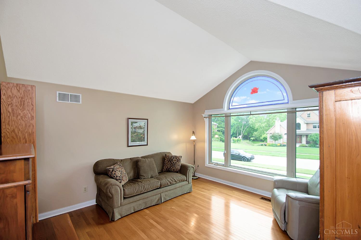 Property Photo: 7075 Ashwood Knolls Drive OH 45011