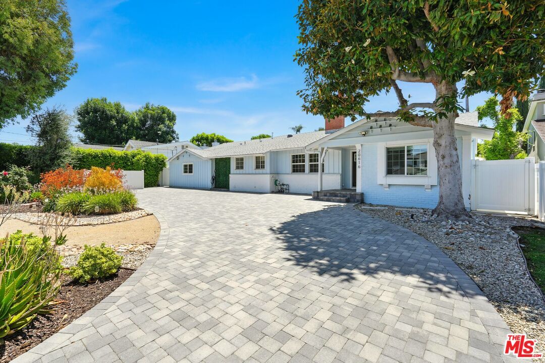 Property Photo:  20616 Quedo Dr  CA 91364 