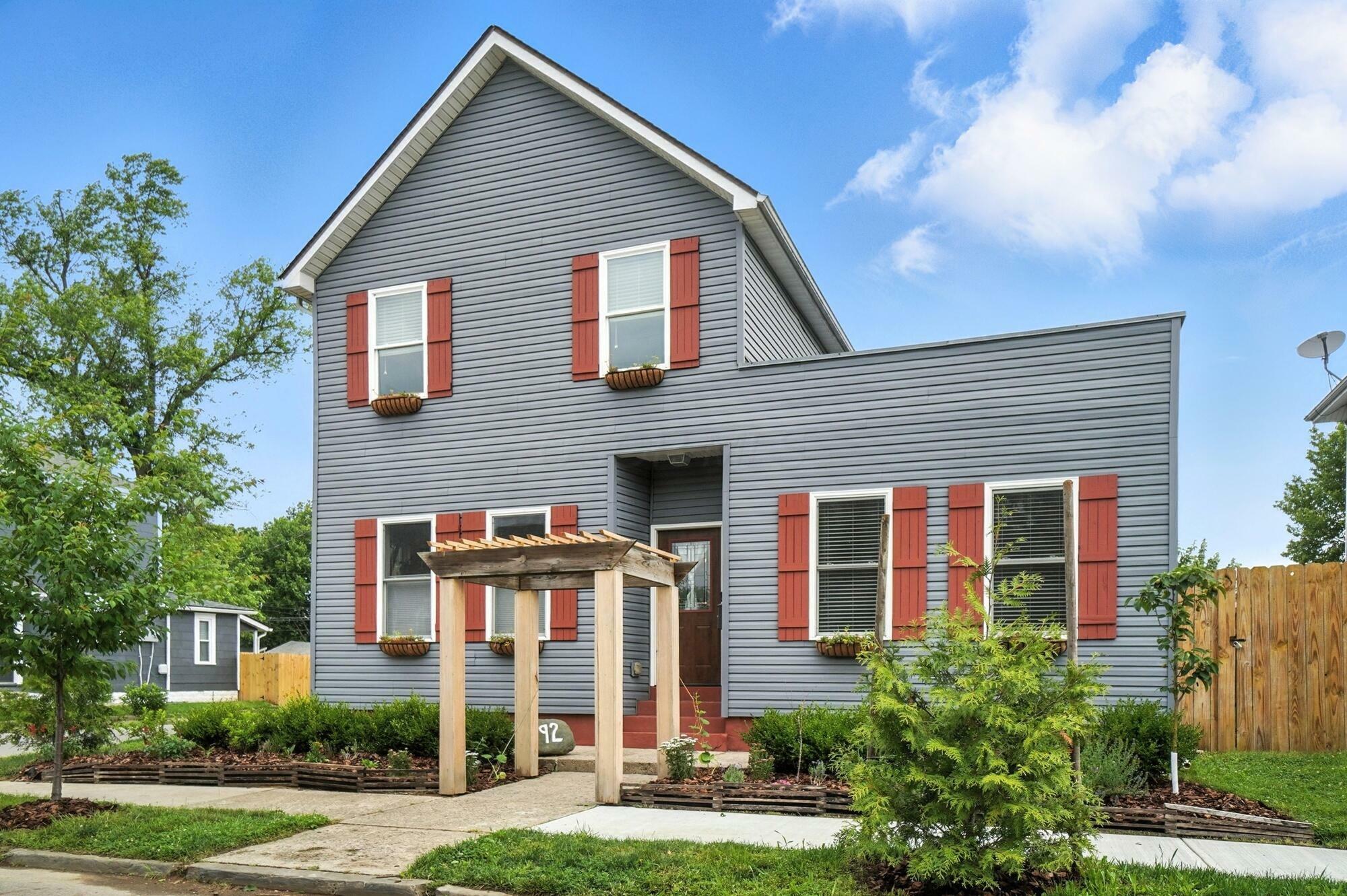 Property Photo: 192 E Morrill Avenue OH 43207
