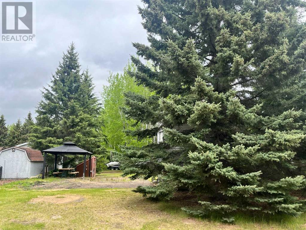 Property Photo: 405 Badger Place SK S0M 2T0