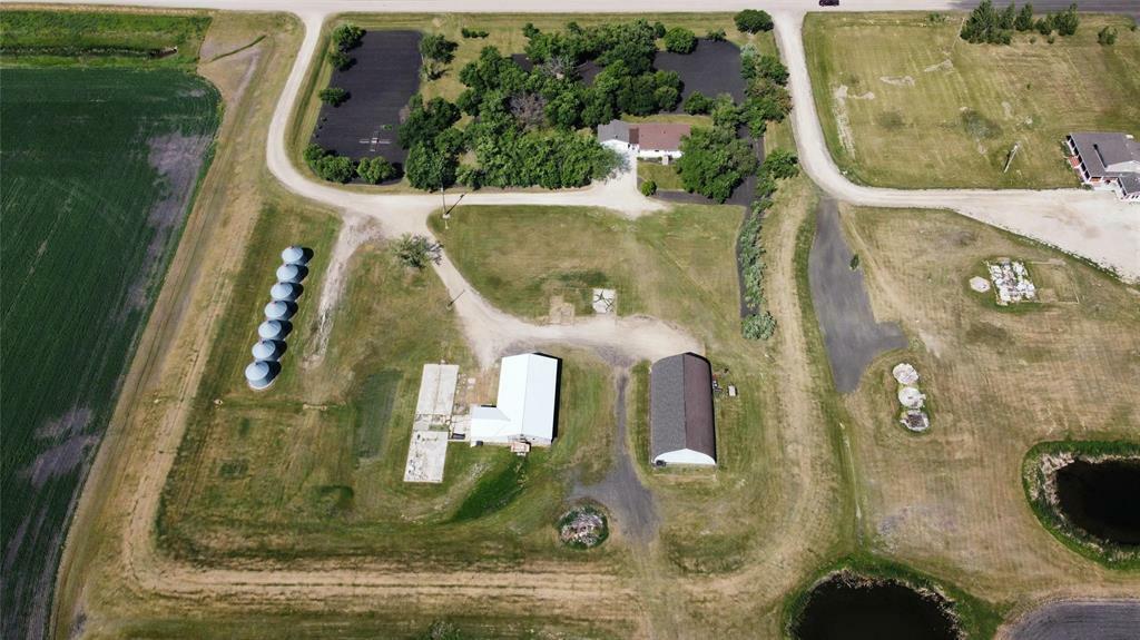 Photo de la propriété: 32071 2 Road East MB R0G 1W0