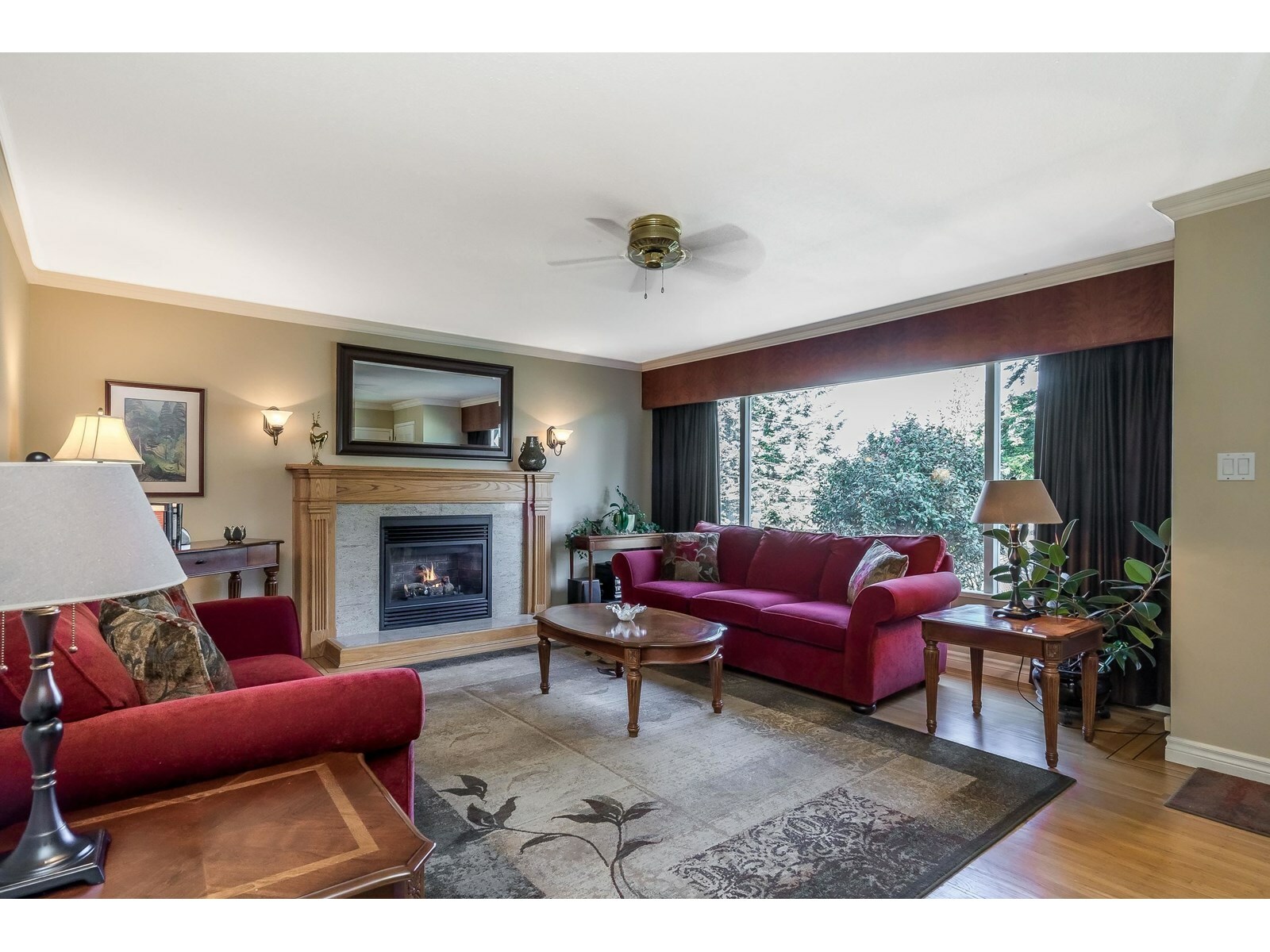 Property Photo: 11564 97 BC V3V 2B6
