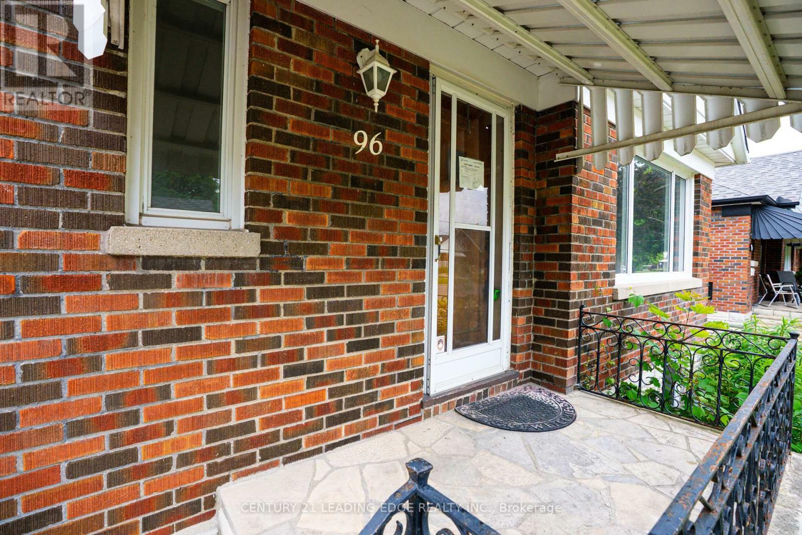 Property Photo: 96 Oakes Avenue ON L1G 6C6