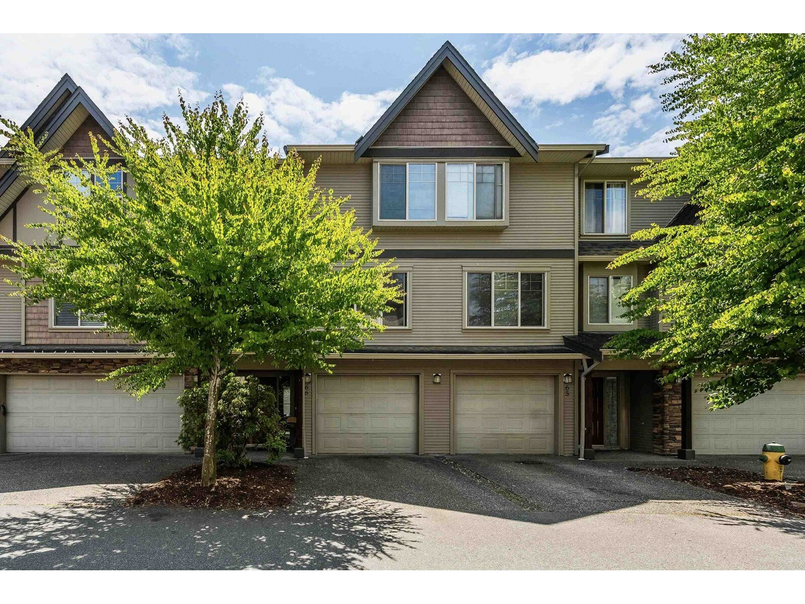 Photo de la propriété: 5556 Peach Road 66 BC V2R 5X4