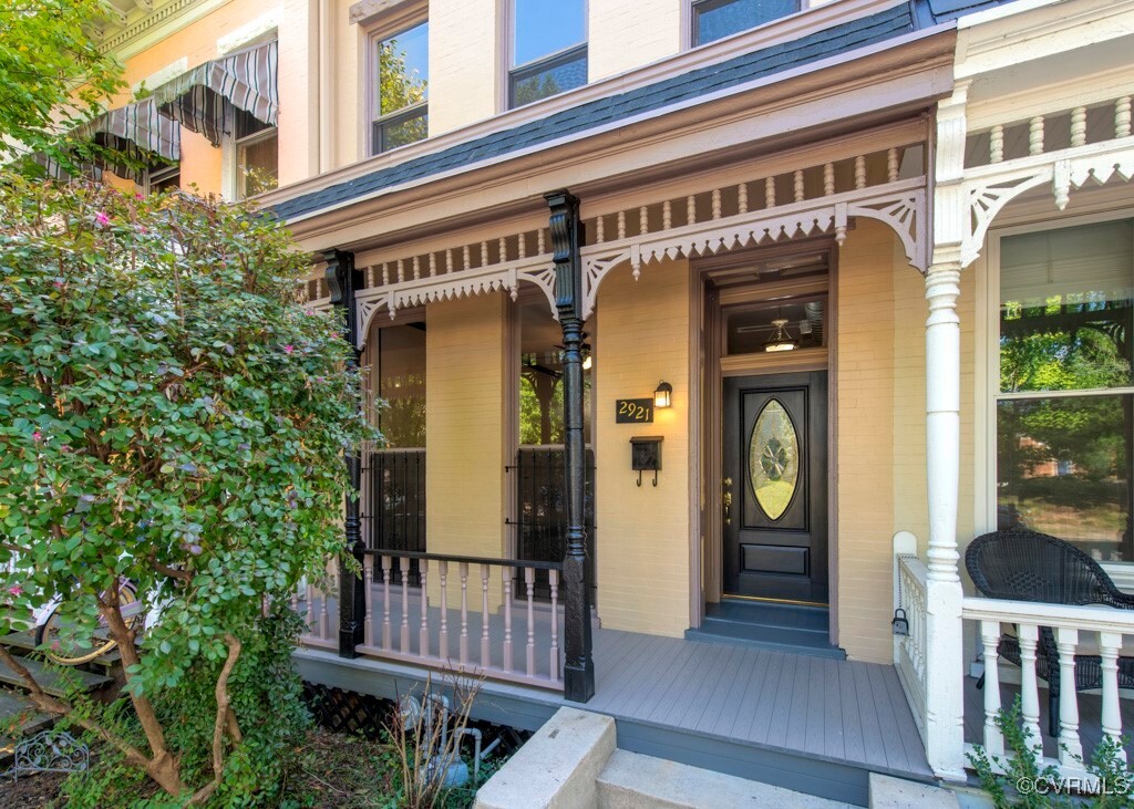 Property Photo: 2921 E Marshall Street VA 23223