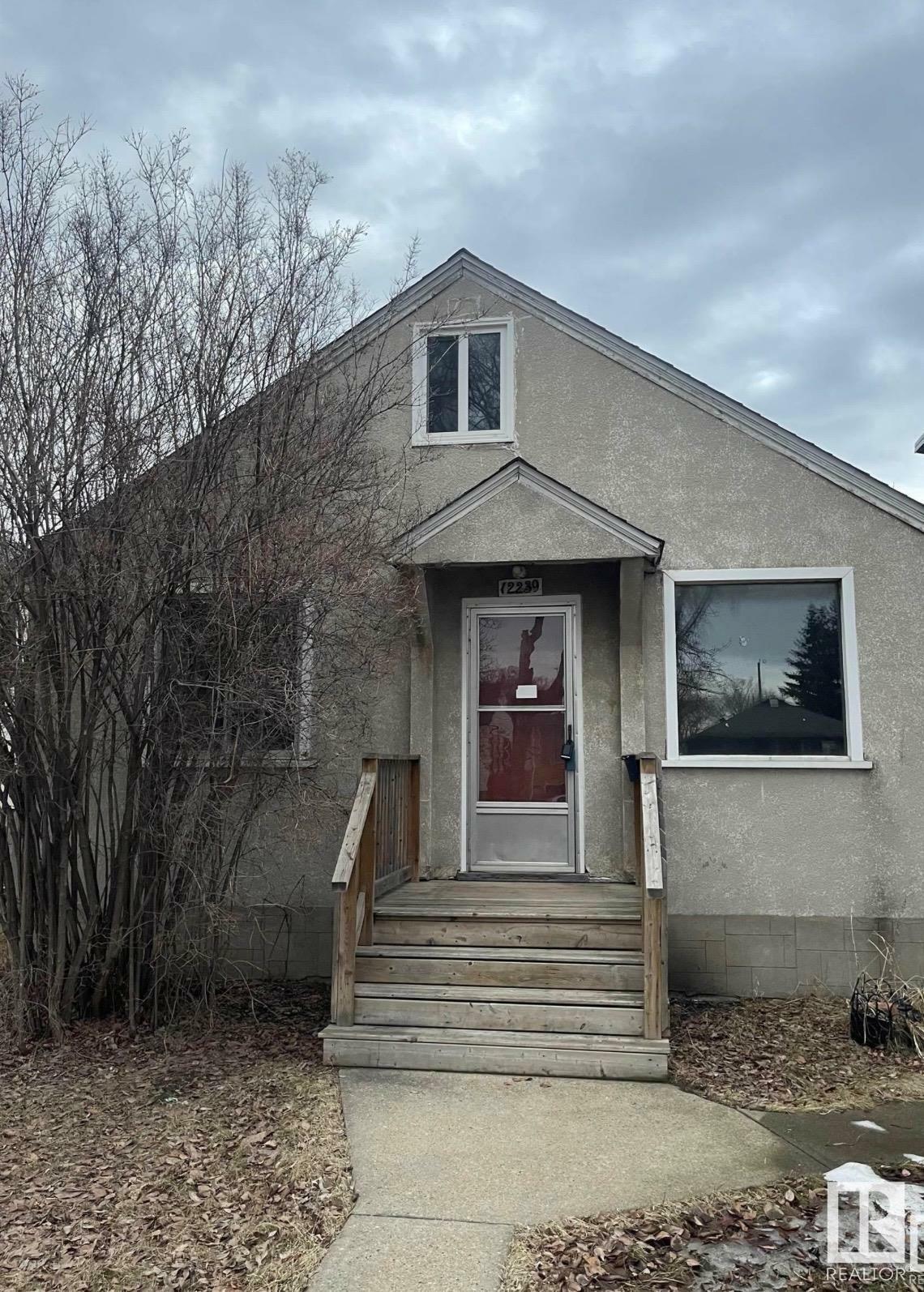 Photo de la propriété: 12239 101 Street NW AB T5G 2C5