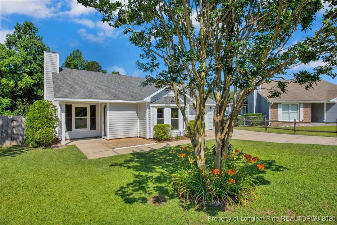 Property Photo: 5720 Charbonneau Court NC 28304
