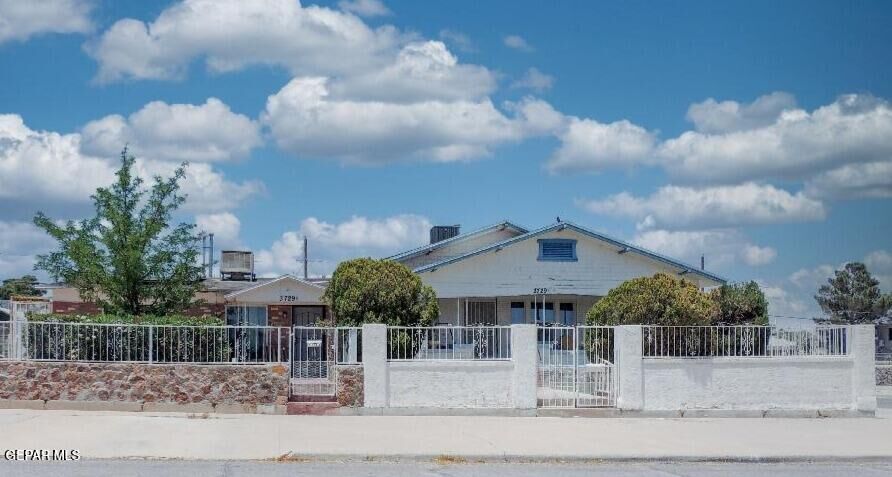 Property Photo: 3729 Morehead Avenue TX 79930