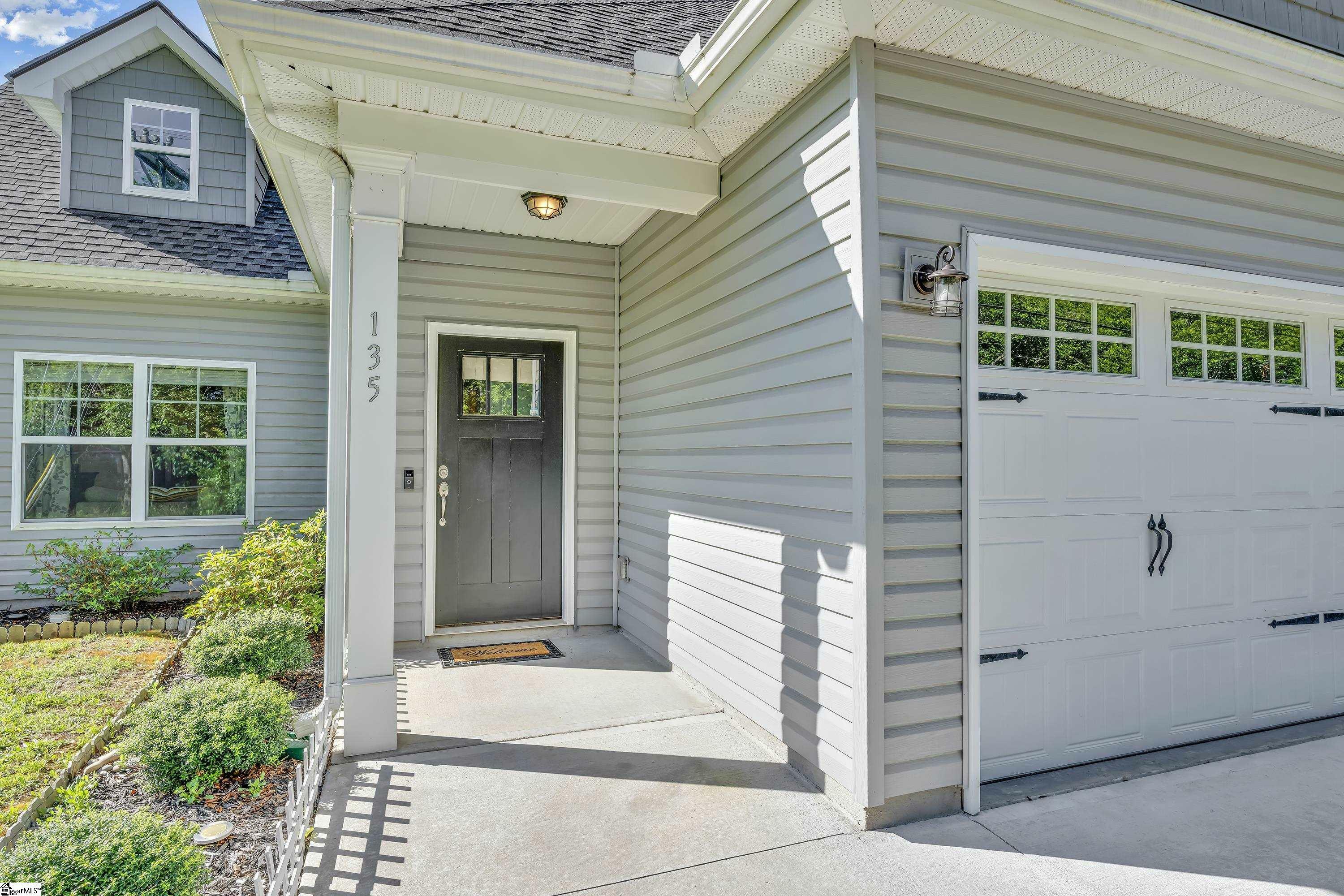 Property Photo: 135 Stevenson Drive SC 29627
