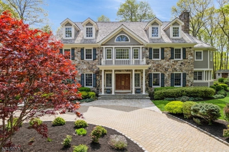 Property Photo:  2 Queens Ct  NJ 07960 