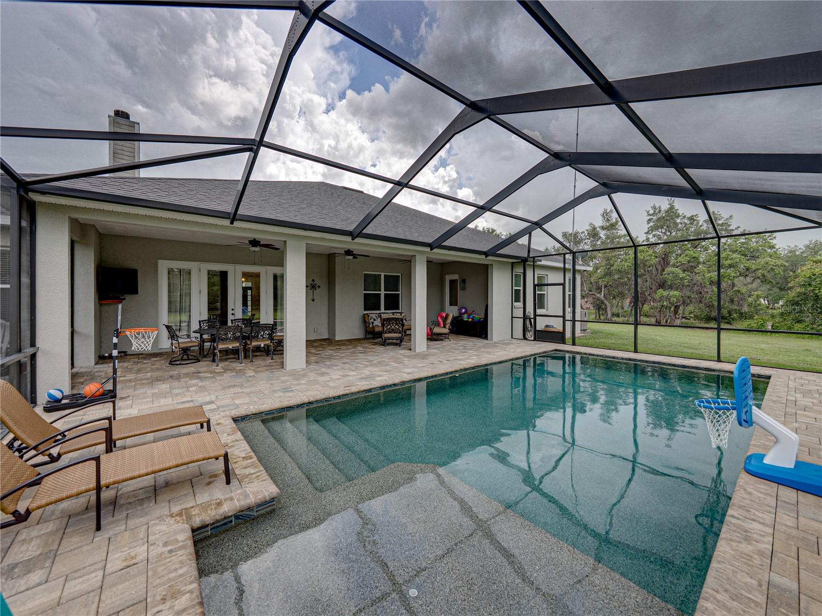 Property Photo: 3985 Mammoth Grove Road FL 33898