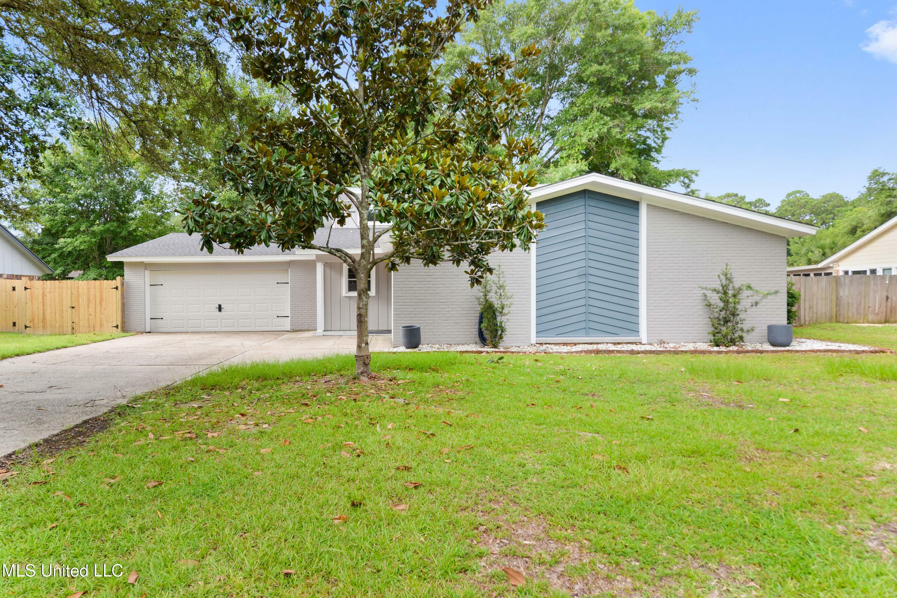 Property Photo: 3106 Breezy Hill Lane MS 39564
