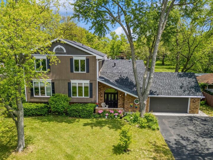 5873 Walnut Avenue  Downers Grove IL 60516 photo