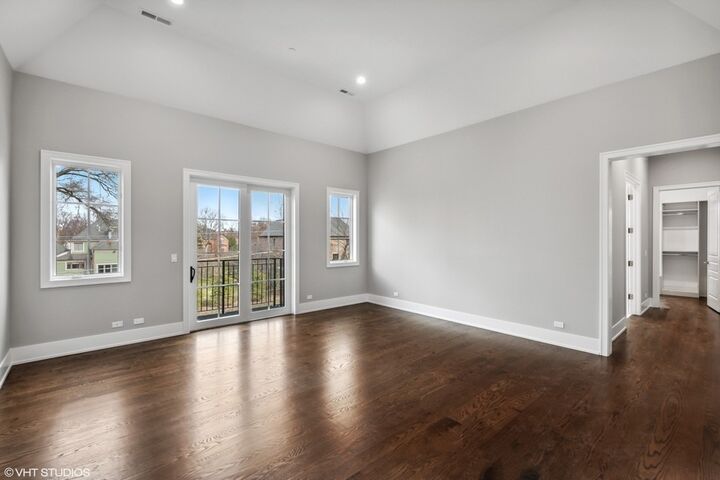 Property Photo:  1851 Oakwood Road  IL 60062 