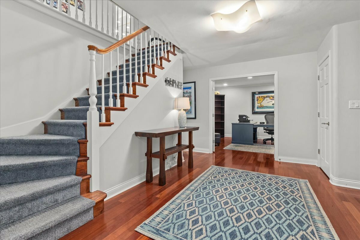 Property Photo: 951 Suffield Terrace IL 60062