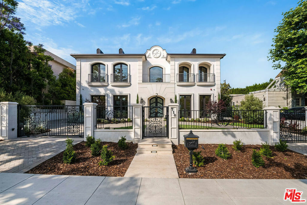 Property Photo: 710 N Camden Drive CA 90210