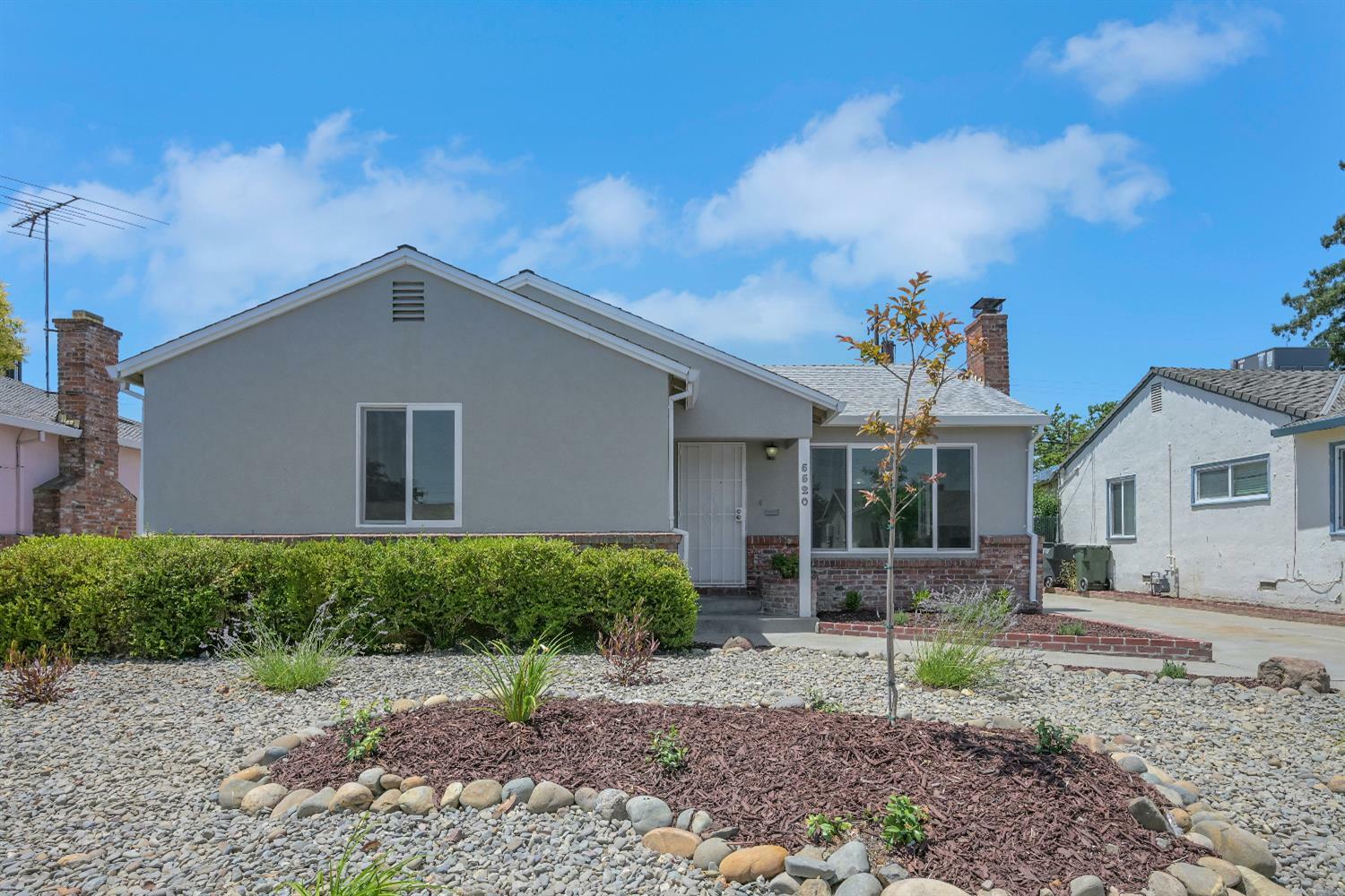 Property Photo: 5520 Emerson Road CA 95820