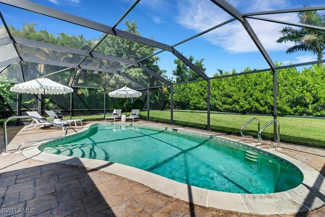 Property Photo:  701 Harbour Drive  FL 34103 