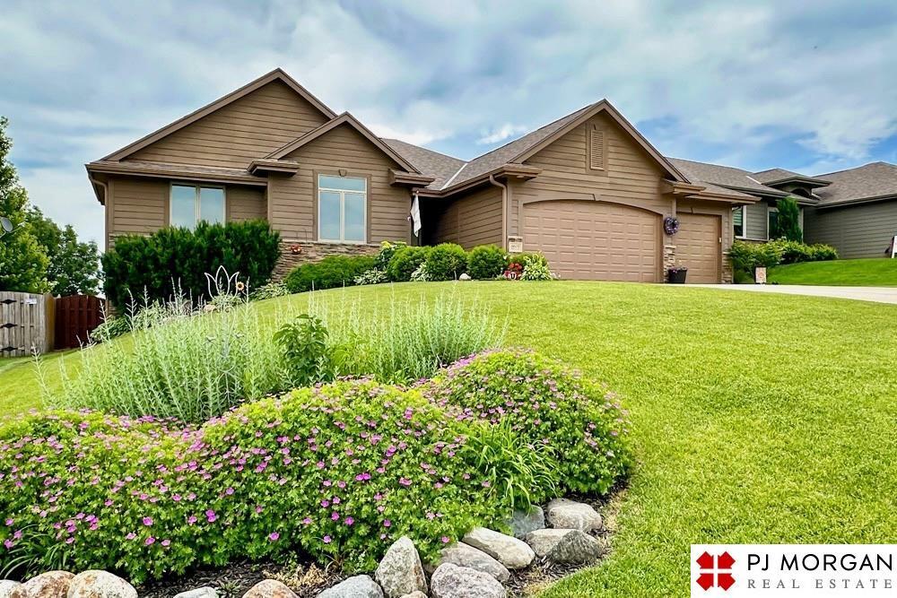 Property Photo: 8609 Kilpatrick Parkway NE 68007-0000