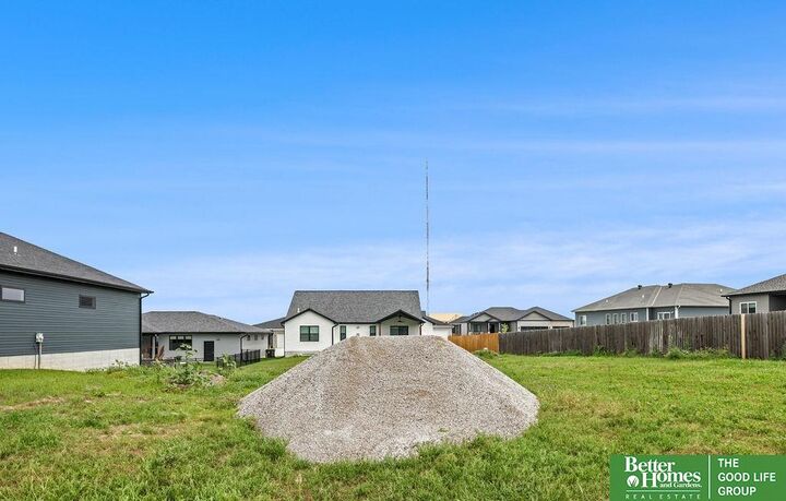 Property Photo:  7600 Maxine Drive  NE 68516 