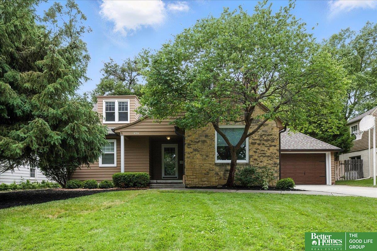 Property Photo: 454 N 61 Street NE 68132