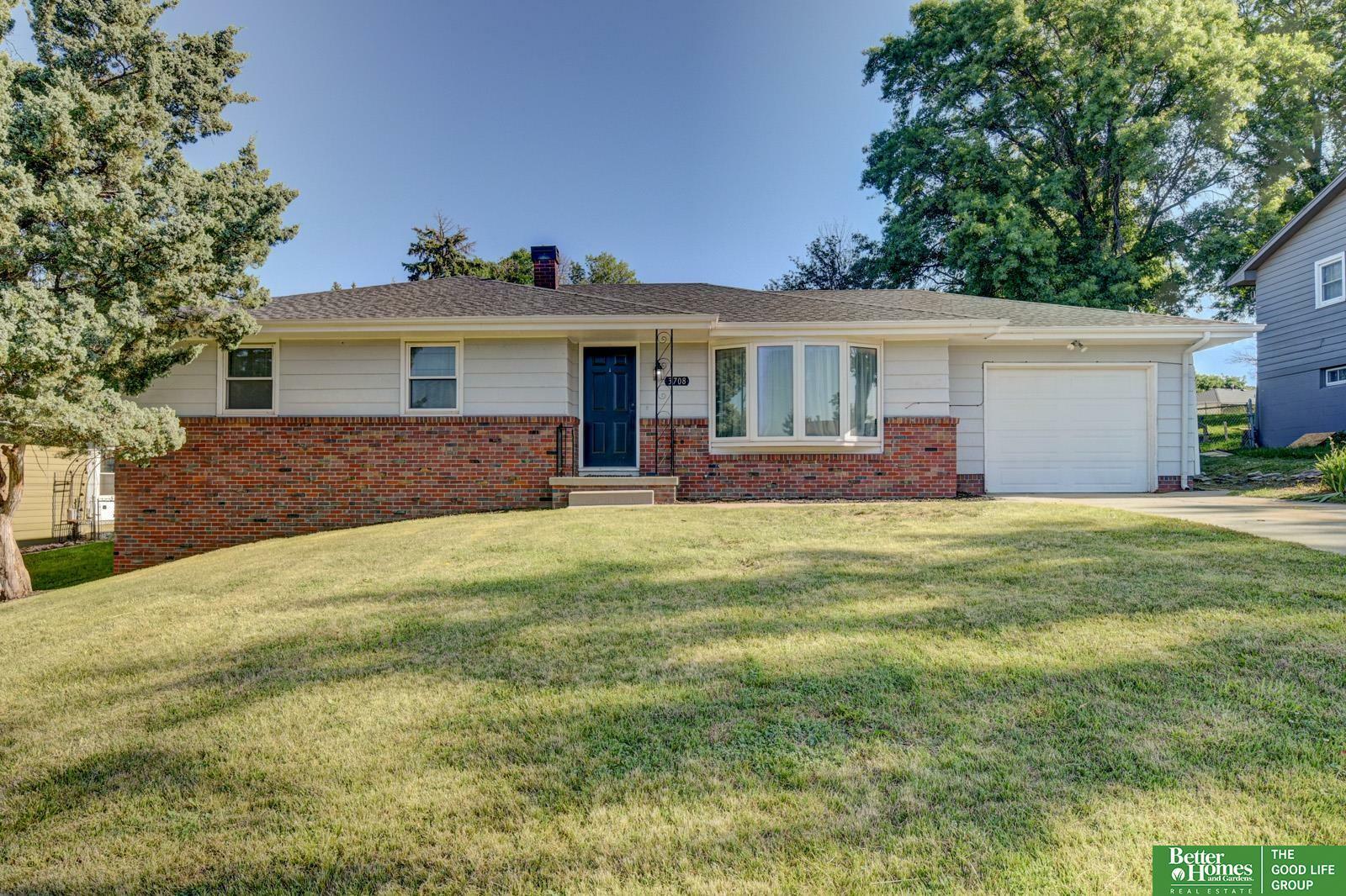 Property Photo: 3708 Greene Avenue NE 68147-9999