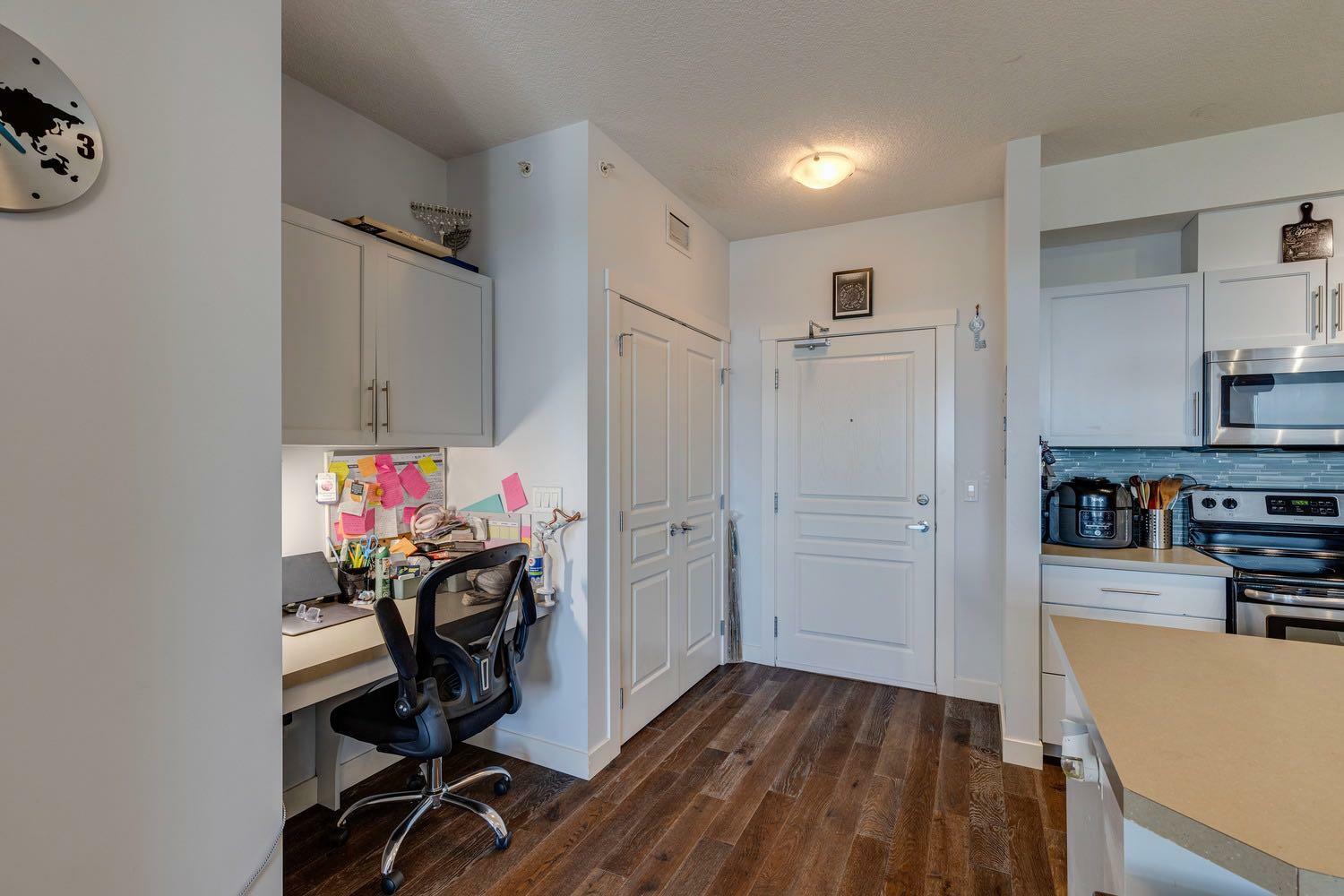 Photo de la propriété: 2300 Evanston Square NW 410 AB T3P 0G8