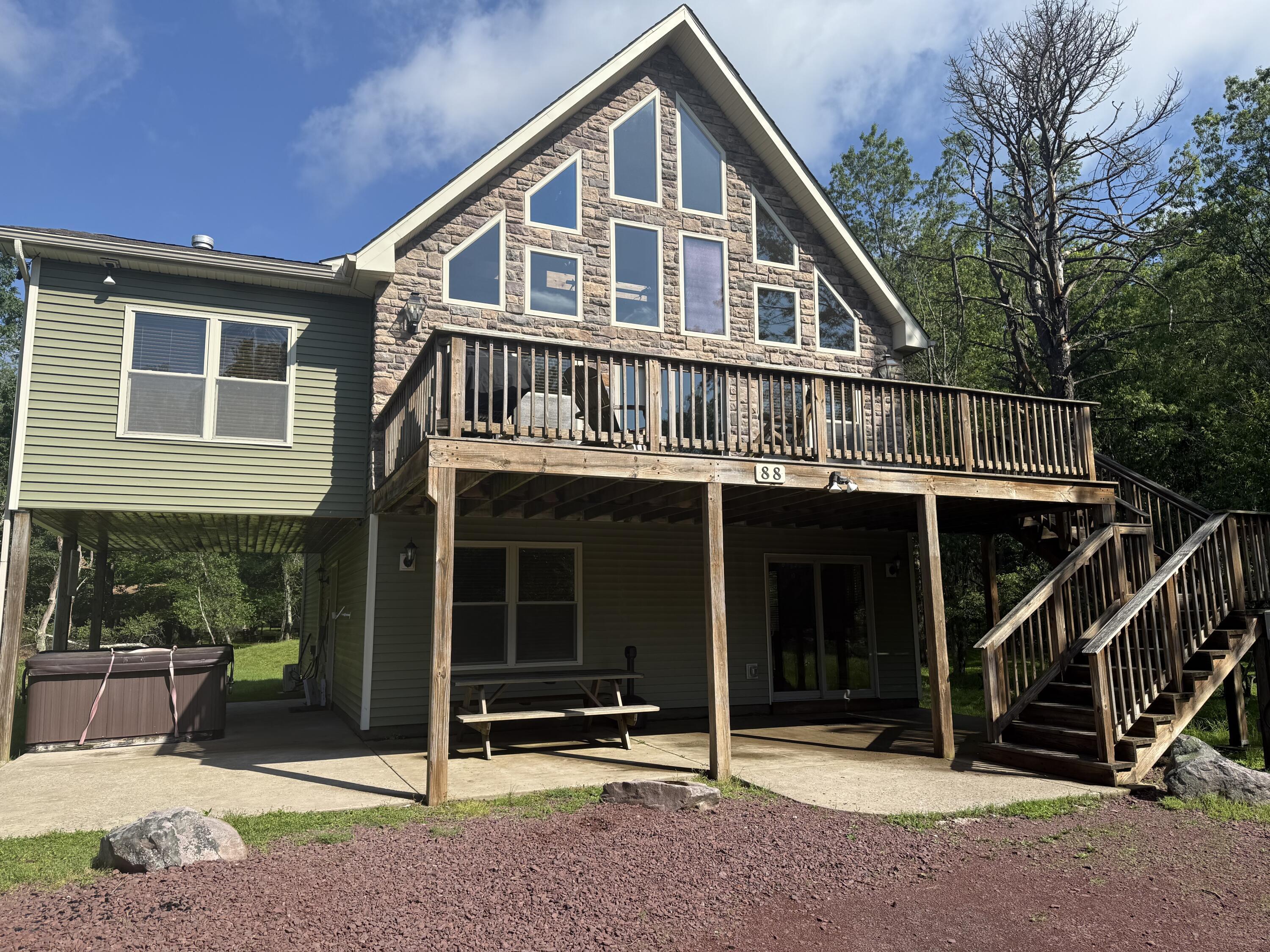 Property Photo: 88 Bishop Circle PA 18210