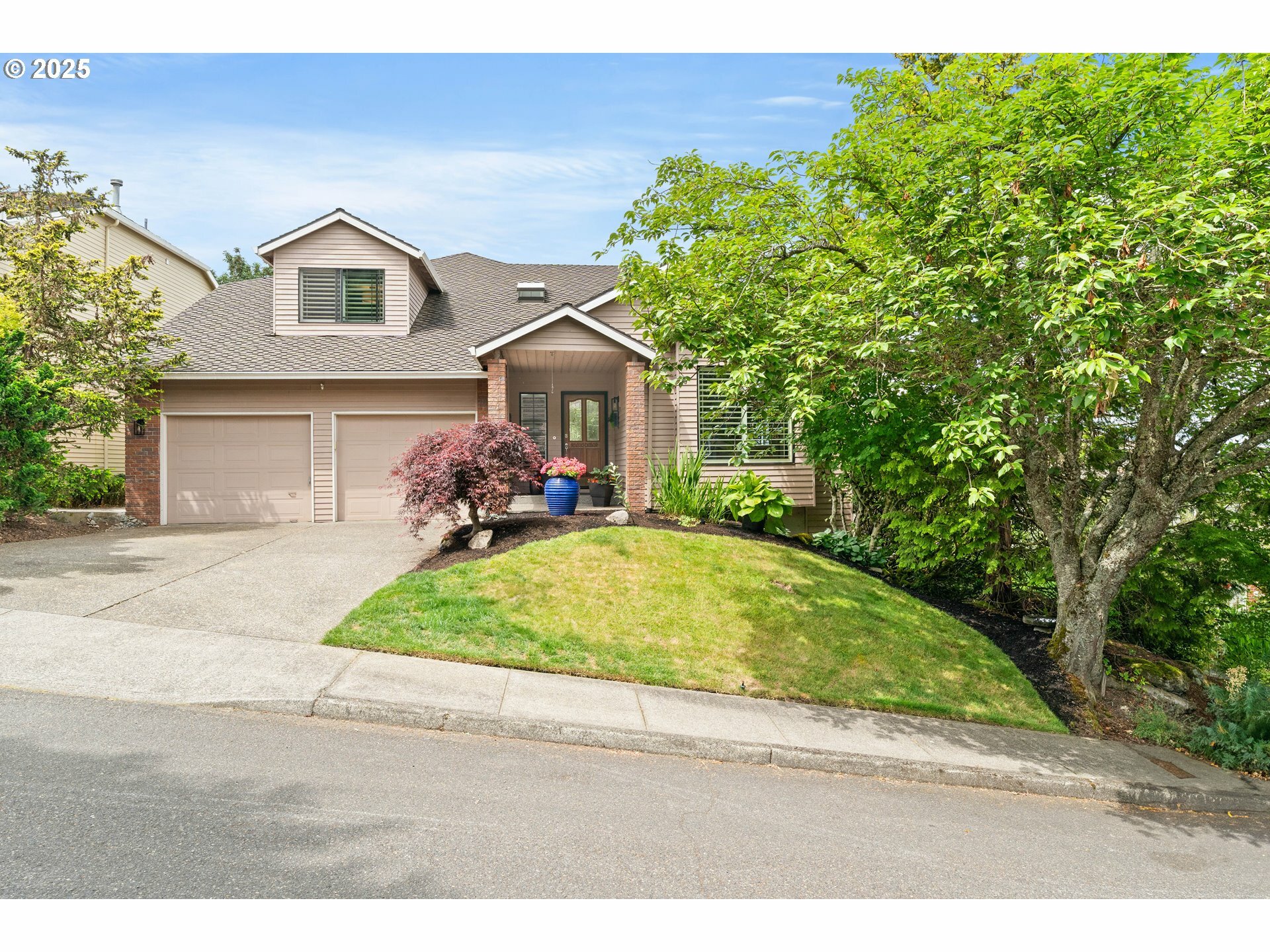 Property Photo: 7317 SE 141st Ave OR 97236