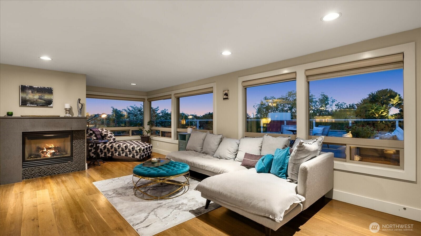 Property Photo: 1730 Taylor Avenue N 502 WA 98109