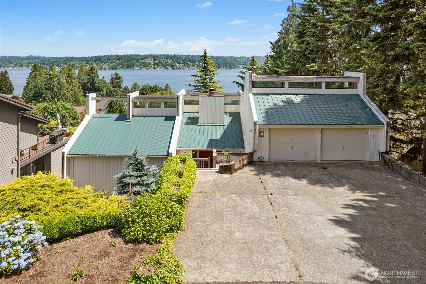 Property Photo:  2838  170th Avenue SE  WA 98008 