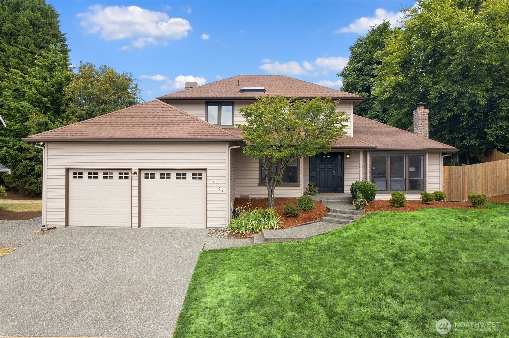 Property Photo: 13063 SE 47th Place WA 98006