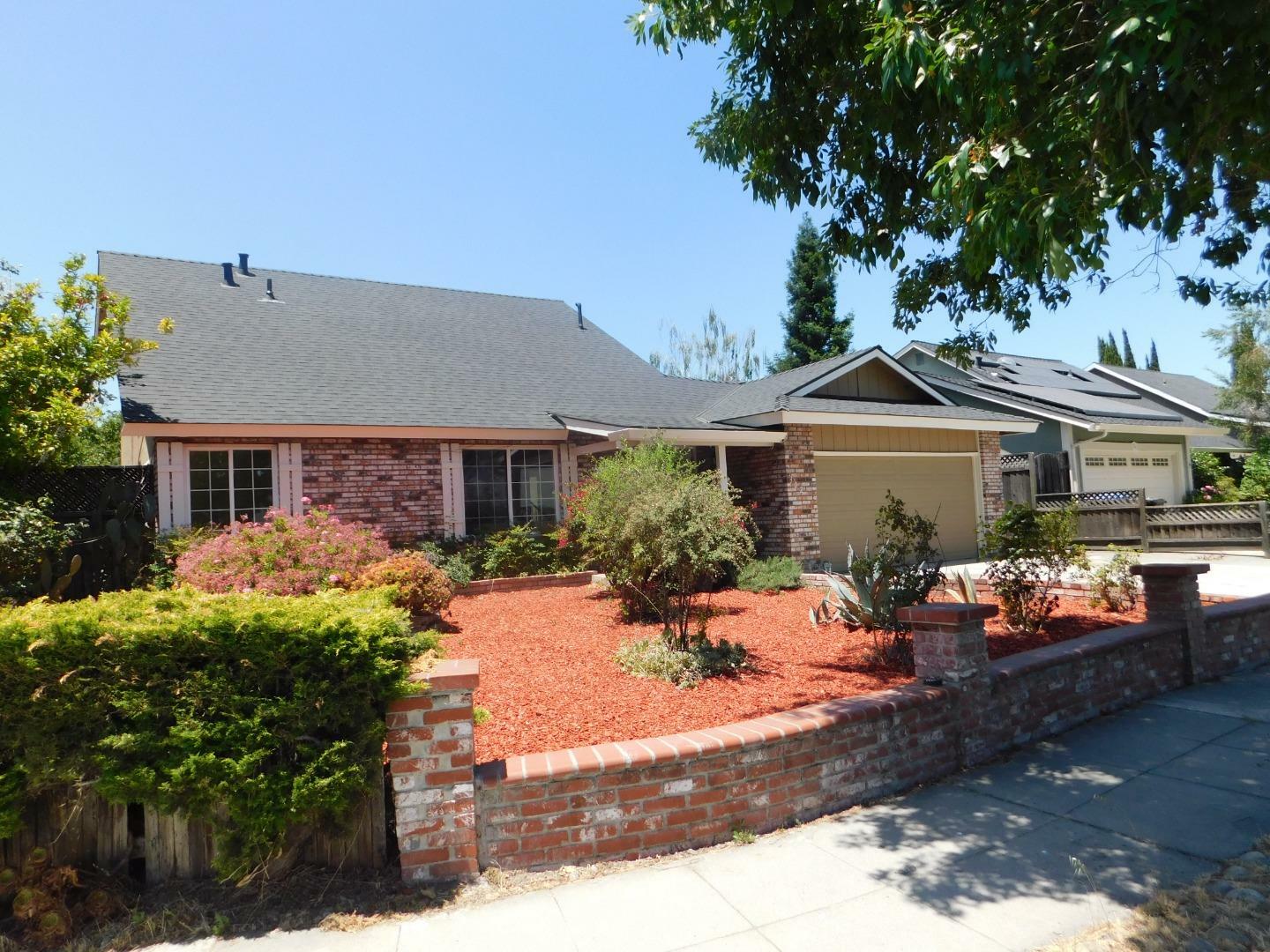 Property Photo: 302 Henderson Drive CA 95123