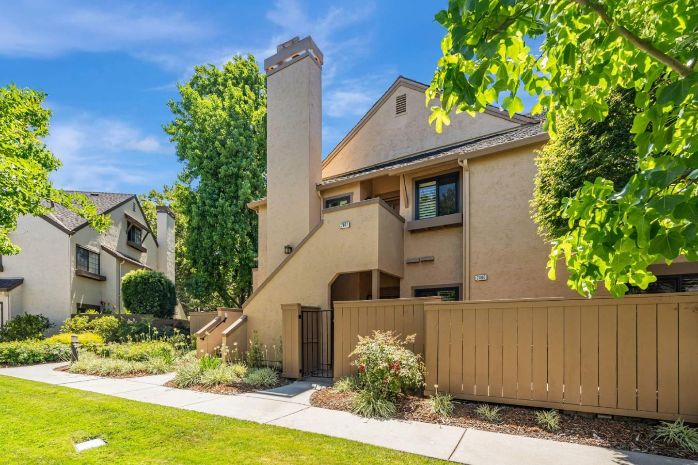 Property Photo: 2080 Foxhall Loop CA 95125