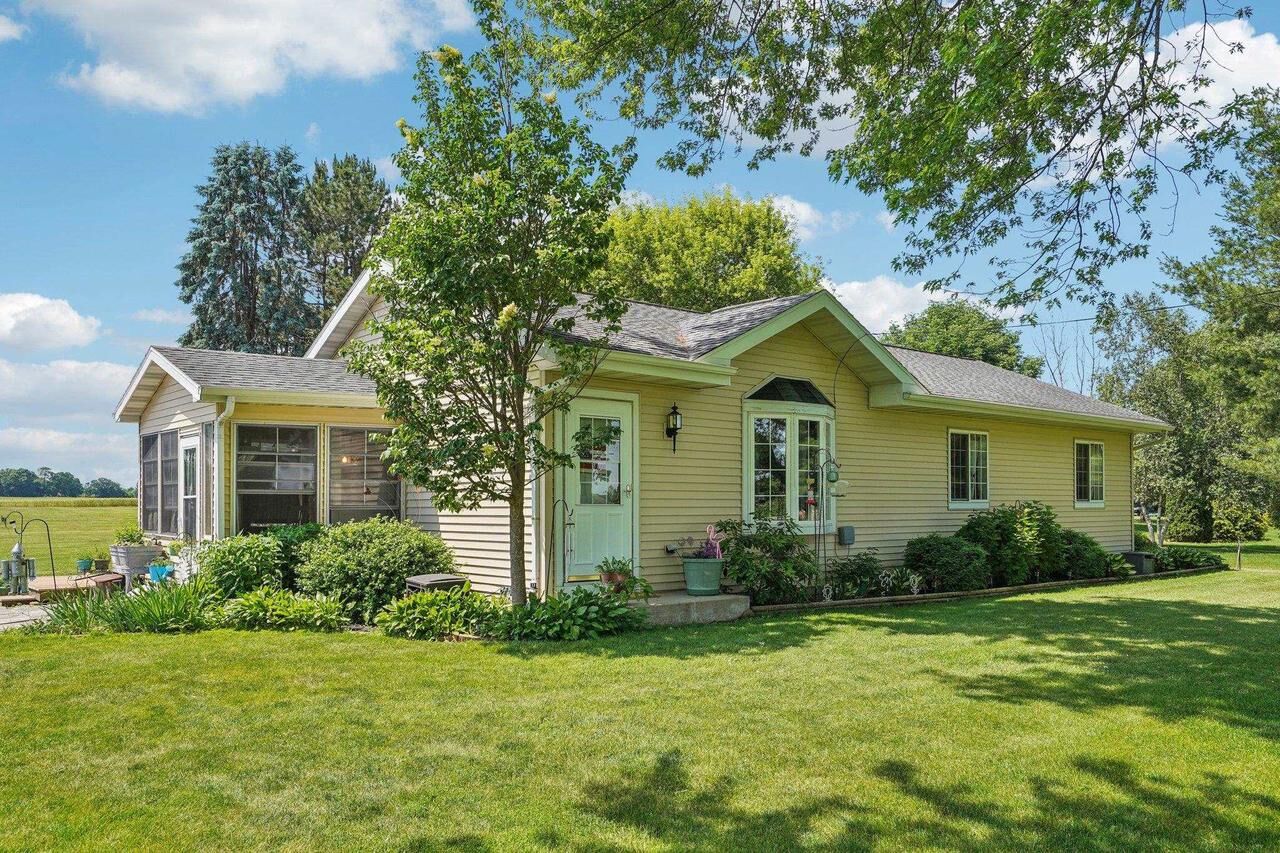 Property Photo: 16901 West Holt Road WI 53521