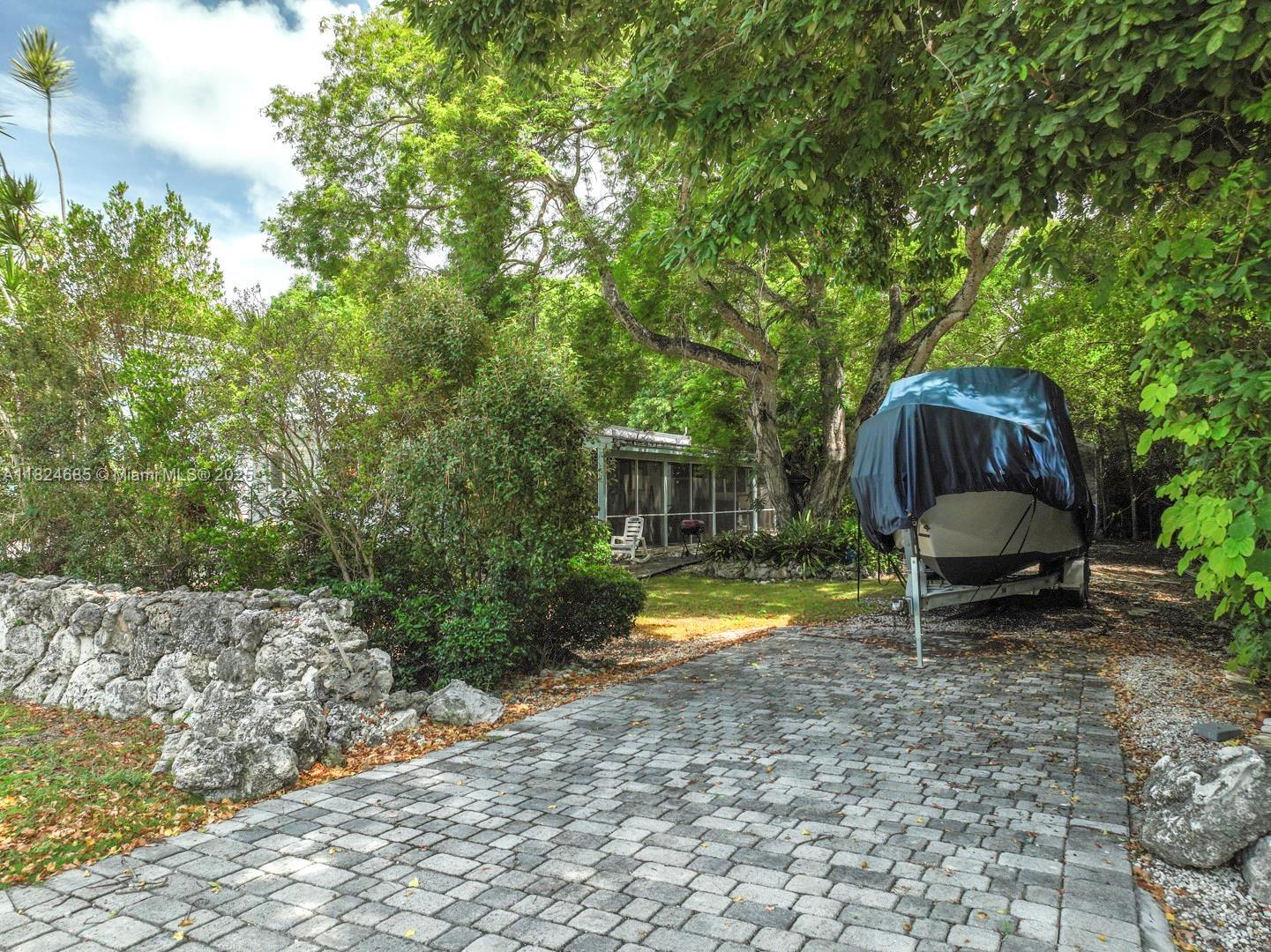 Property Photo: 349 Mahogany Dr FL 33037