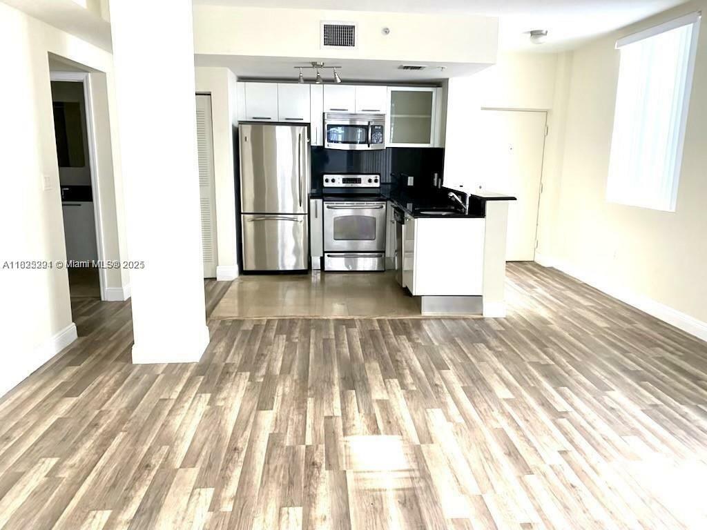 Property Photo: 3339 Virginia St 205 FL 33133