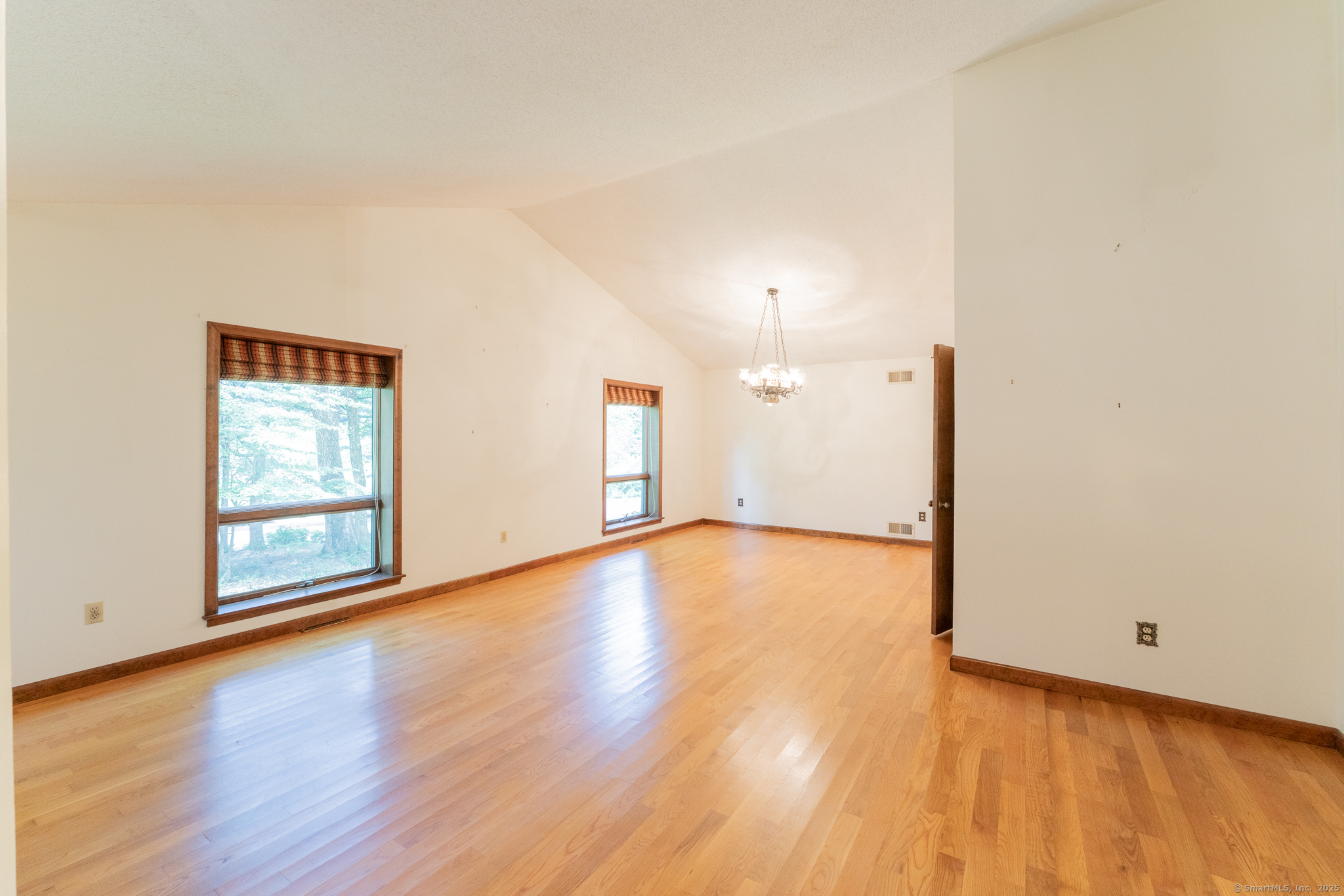 Property Photo: 54 Timber Lane CT 06001
