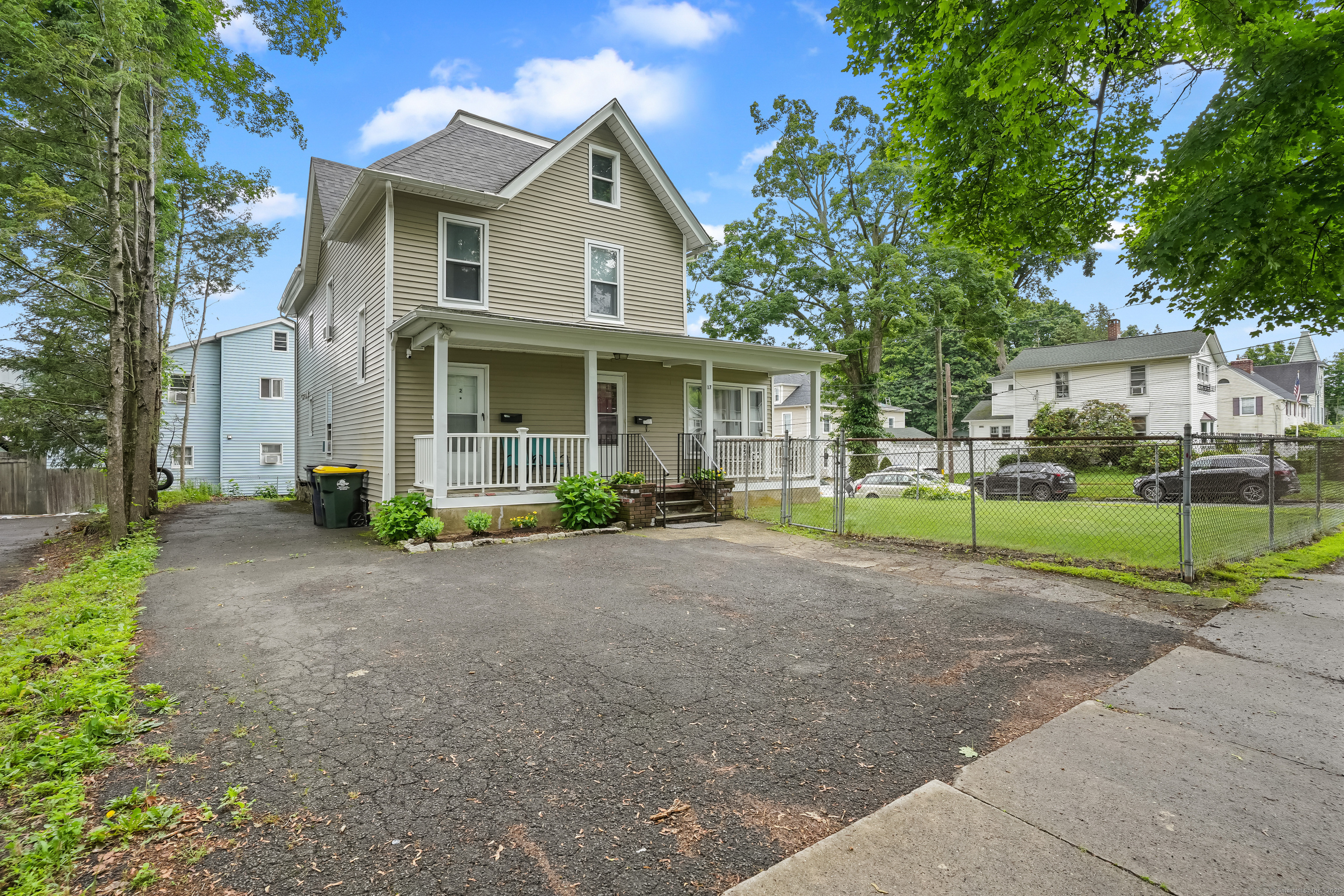 Property Photo:  17 Pleasant Street  CT 06810 
