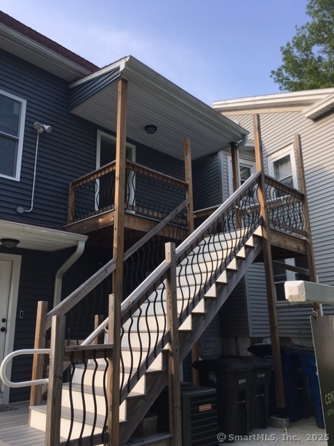 Property Photo:  93 Winchester Avenue 2  CT 06511 