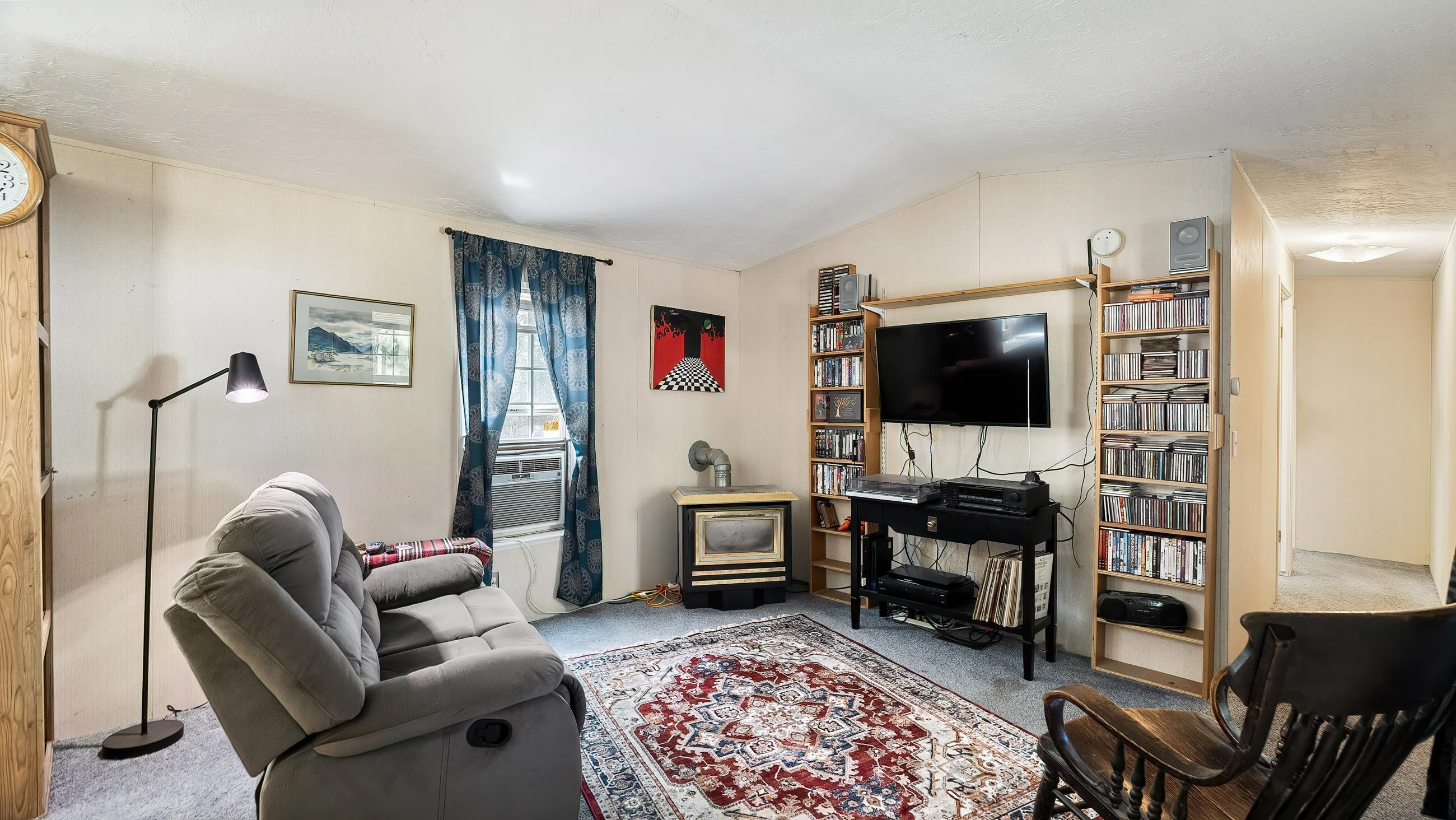 Property Photo: 6262 W Whitmore Hill Rd WA 99006
