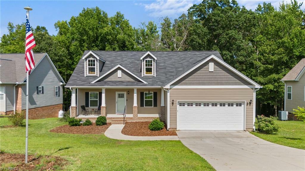 Property Photo: 7 Roselynn Lane NC 27360