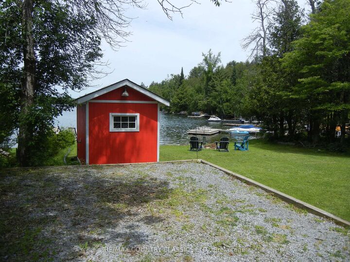 Property Photo: 37 Goldfinch Lane ON K0L 1A0