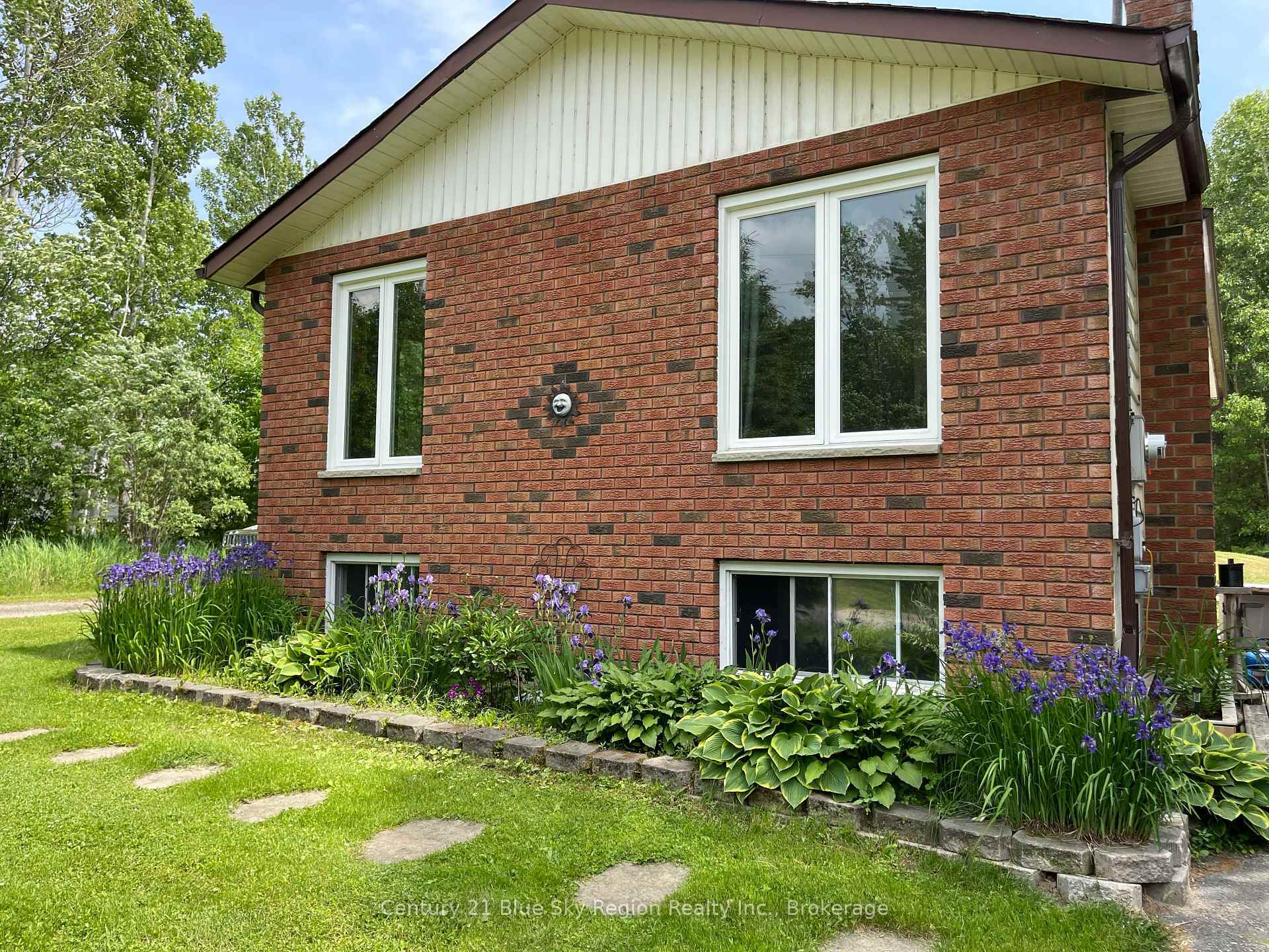 Property Photo: 1185 Derland Road ON P0H 1K0